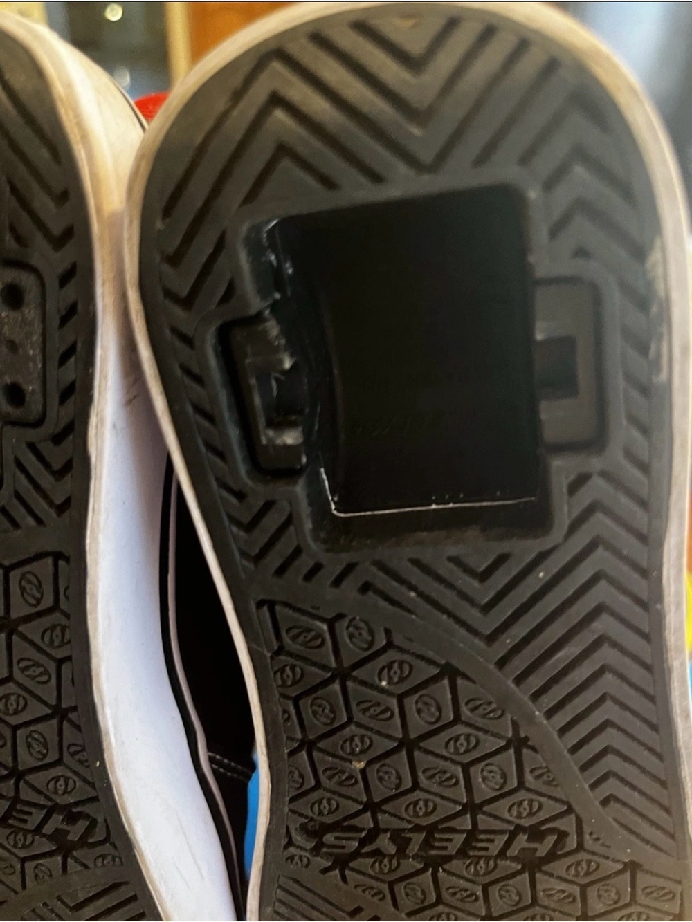 Heelys Kids Black Sneakers - Size 3 - Picture 8 of 11